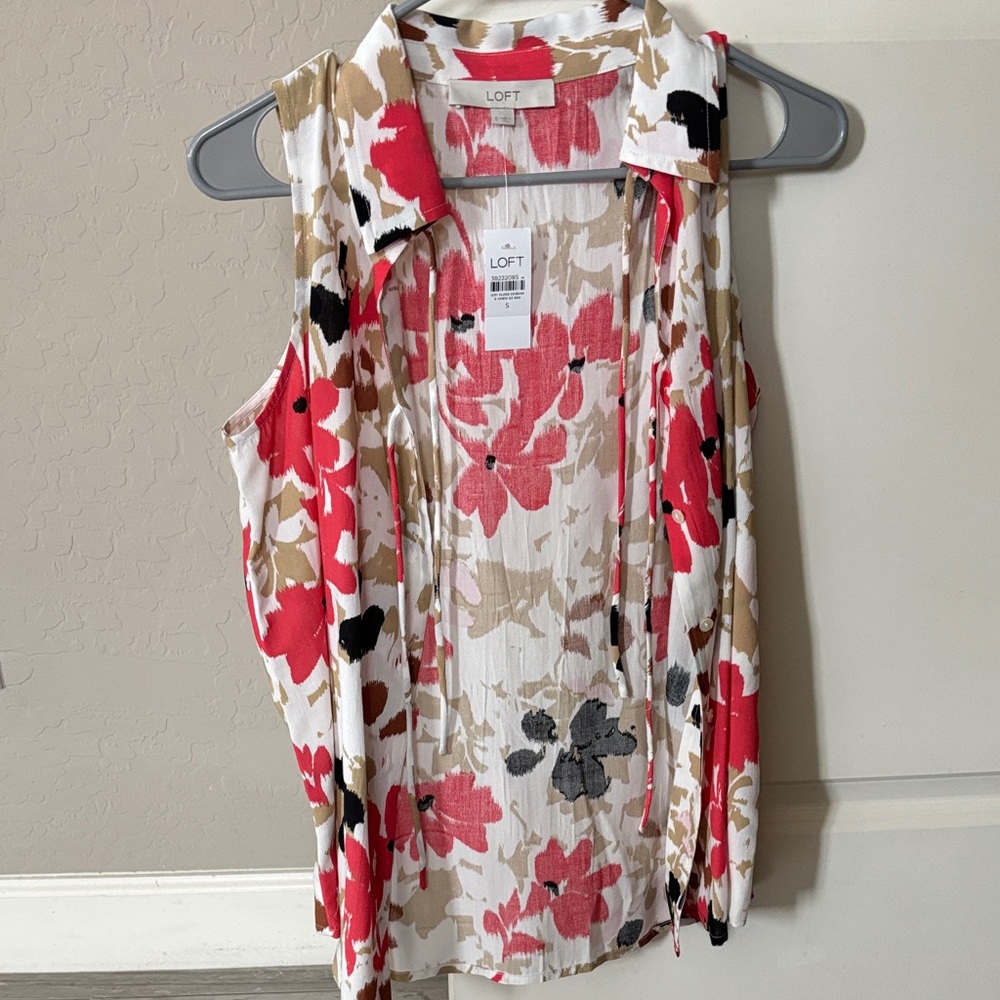 NWT Loft Sleeveless Button and Tie Neck Blouse with Collar